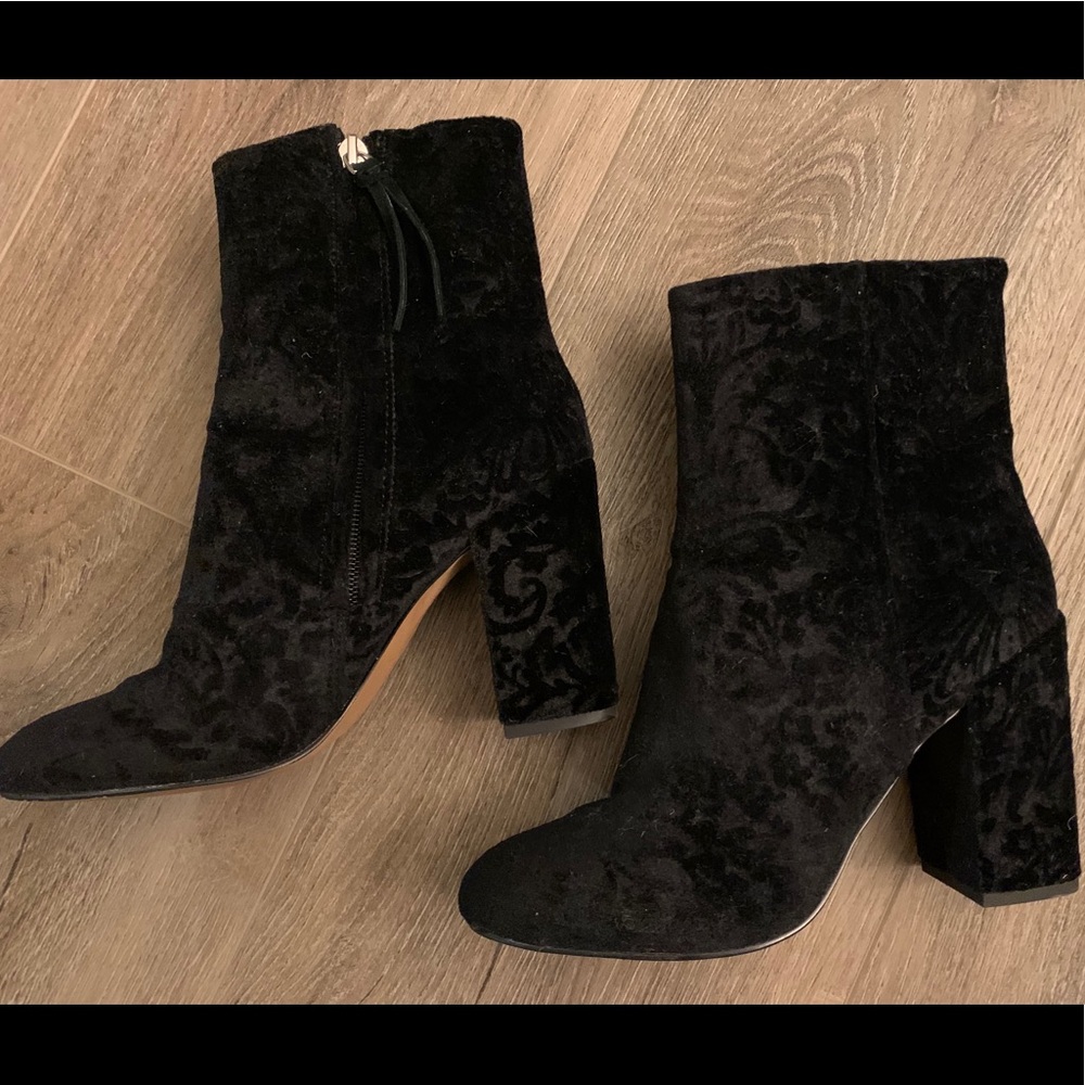 Rebecca Minkoff Bryce velvet bootie floral